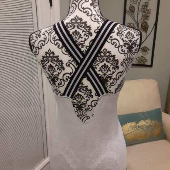 Stretch cross back bodysuits red/gray NWOT - Picture 3 of 10